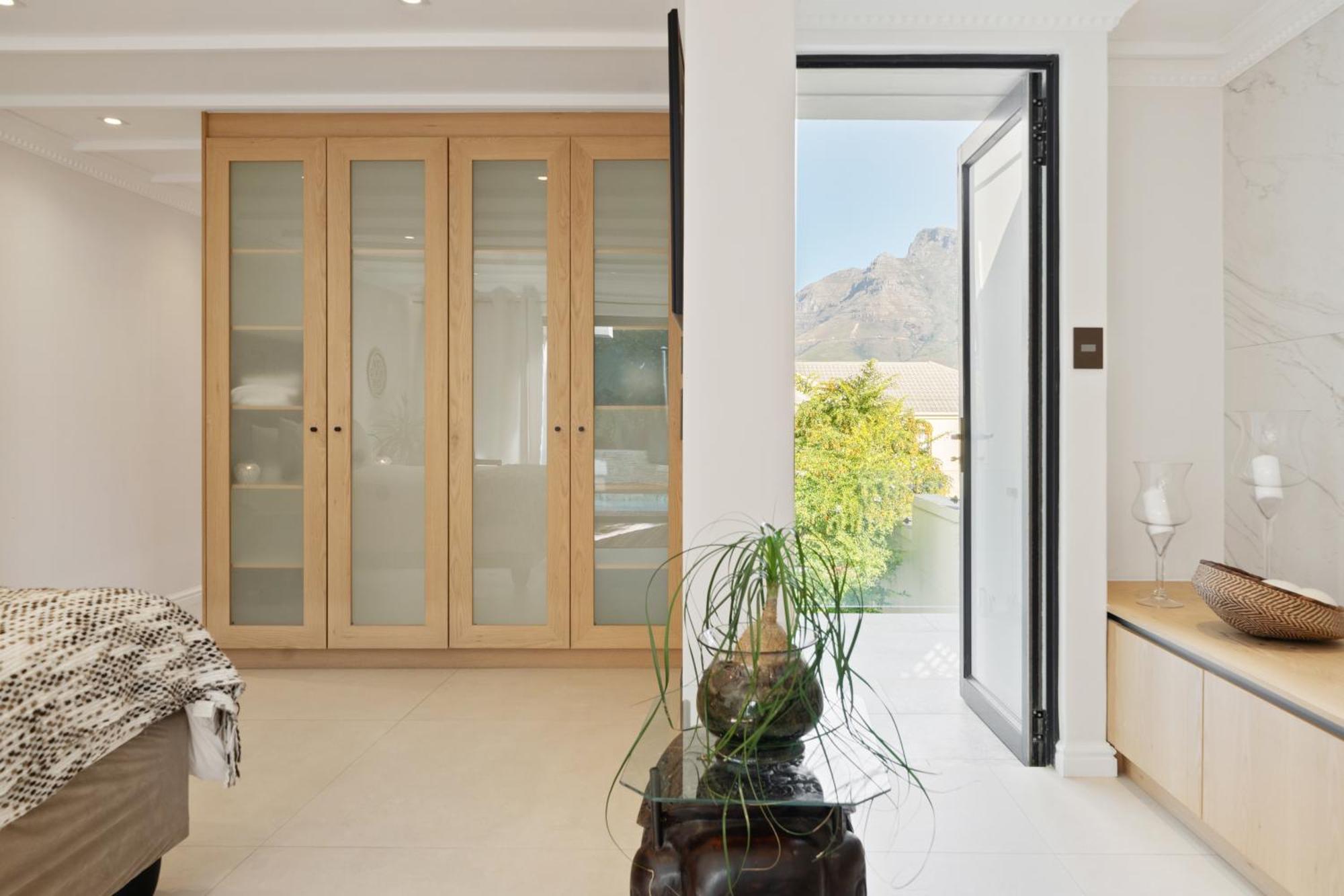 The Lookout - Panoramic 4 Bedroom House With Free Wifi And Pool Cape Town Exterior photo